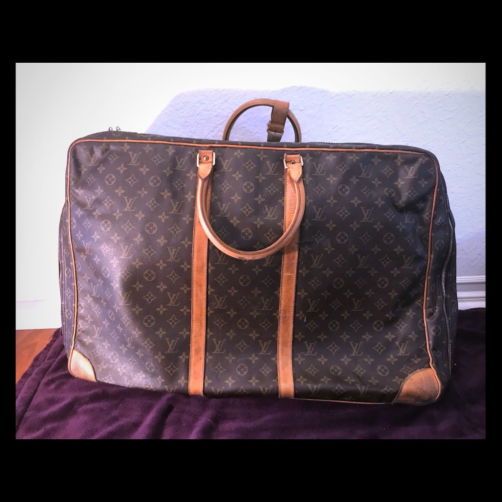 Real Louis Vuitton duffle bag!